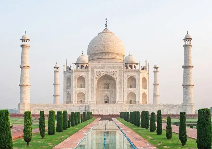 Taj Mahal Tour with French, Spanish & Italian Speaking Guide