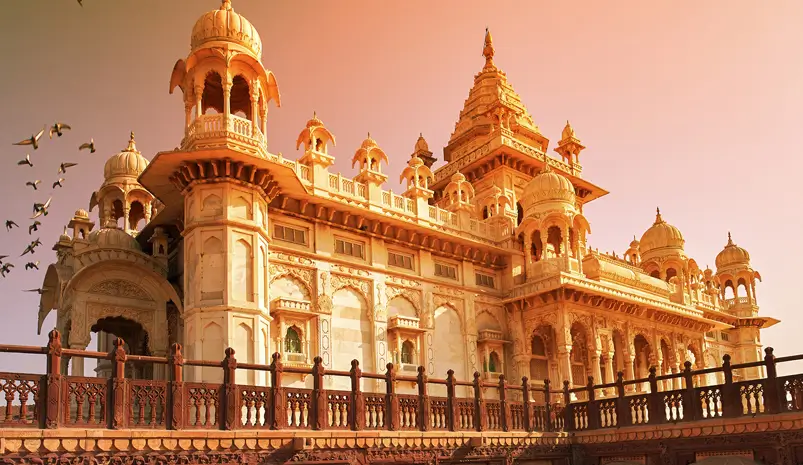 "Rajasthan Tour Driver: Explore the Land of Kings with Comfort, Safety & Local Insight"