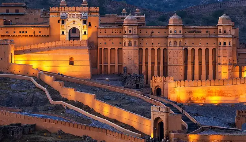 "Rajasthan Tour Guide Services: Discover the Royal State with Local Experts by Your Side"