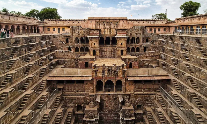 Visiting an Ancient Stepwell in Jaipur, Rajasthan in India