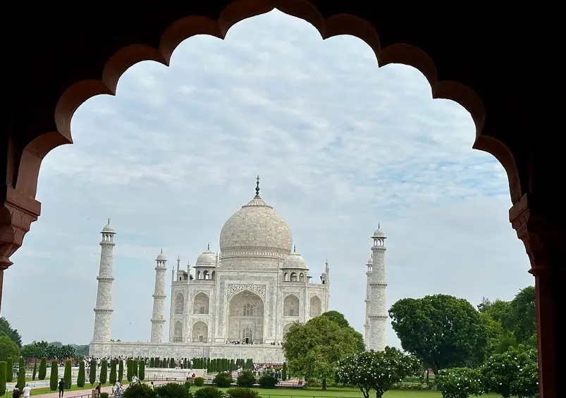 Taj Mahal Tour Package from Delhi – Complete Travel Guide