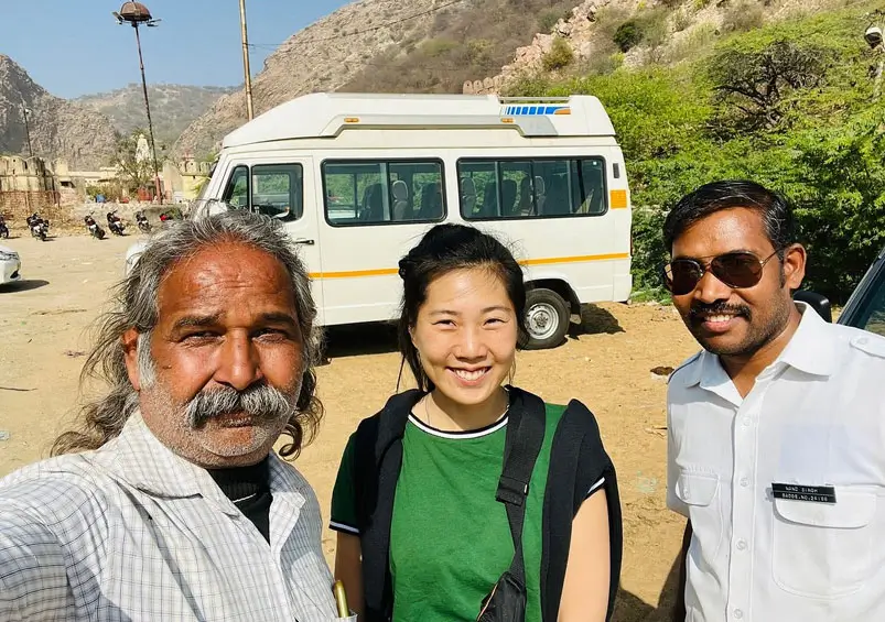 Tempo Traveller Tour Packages in India for Groups