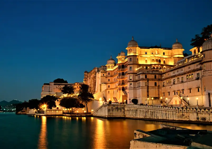 Best Luxury Anniversary Trips in India for Couples