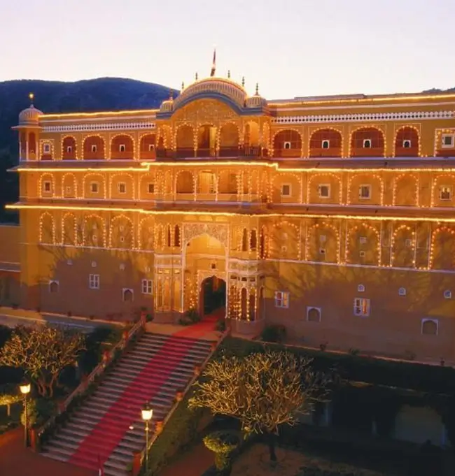 golden-triangle-with-cultural-village-experience