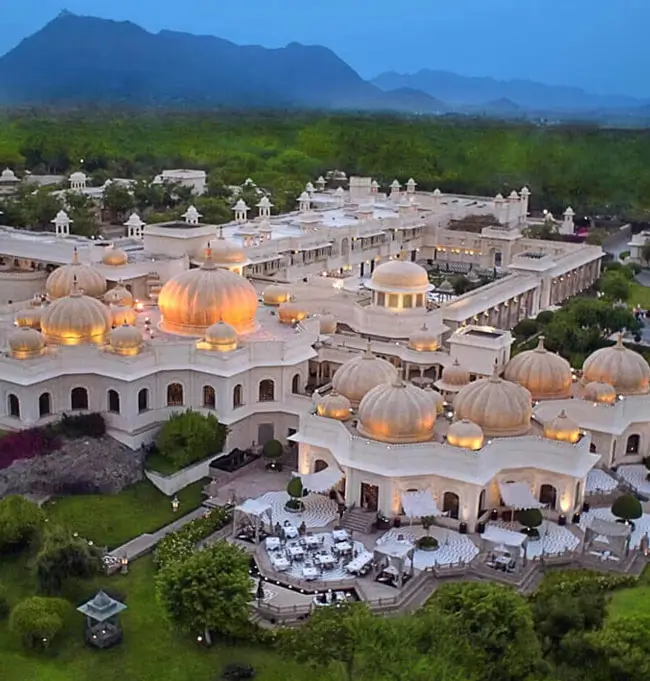 Luxury Rajasthan Tour Package with Oberoi & Taj Hotels