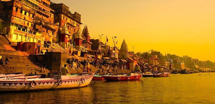 Golden Triangle Tour with Khajuraho and Varanasi